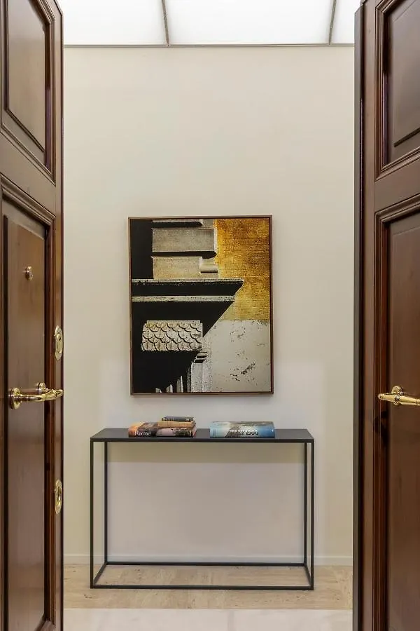 Le Case Di Andrea - Luxe Rome Apartment 0*,  Italy
