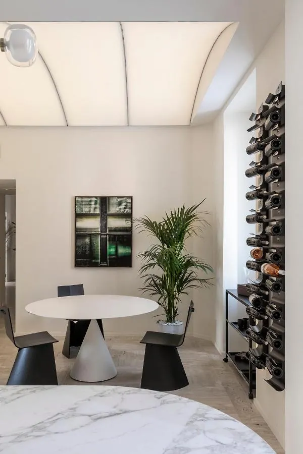 Le Case Di Andrea - Luxe Rome Apartment Italy
